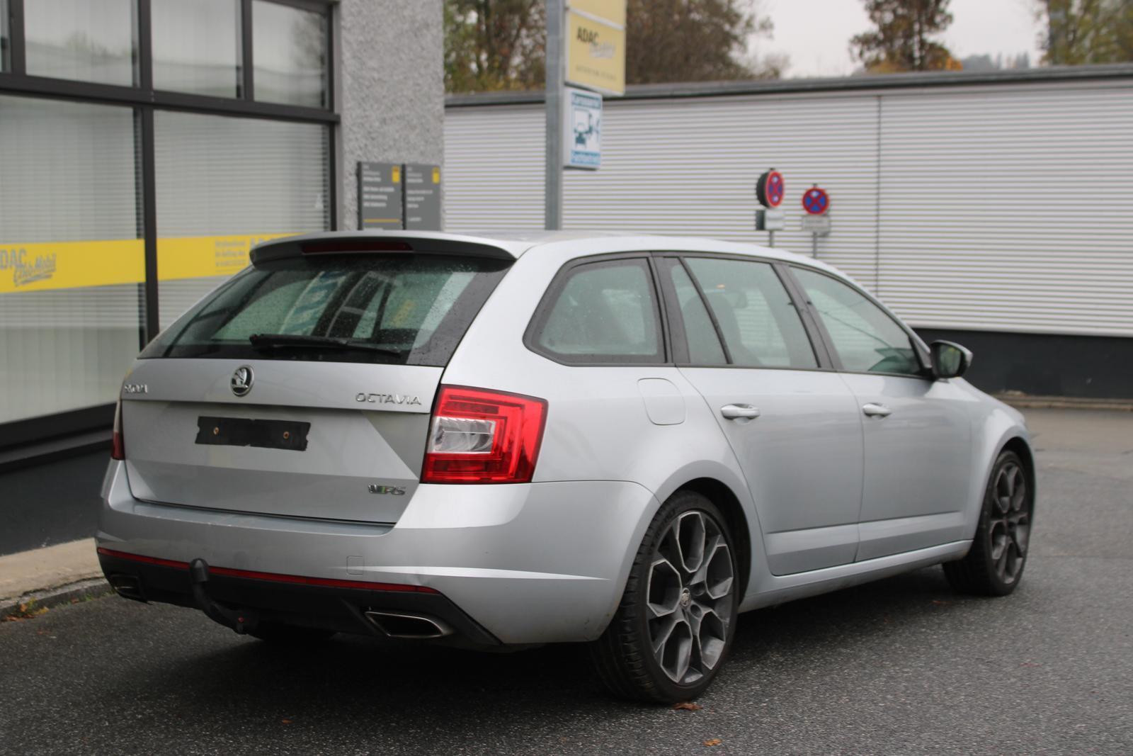 Skoda Octavia 2014 — engine 1.984 cm³, 220 HP (162kW)