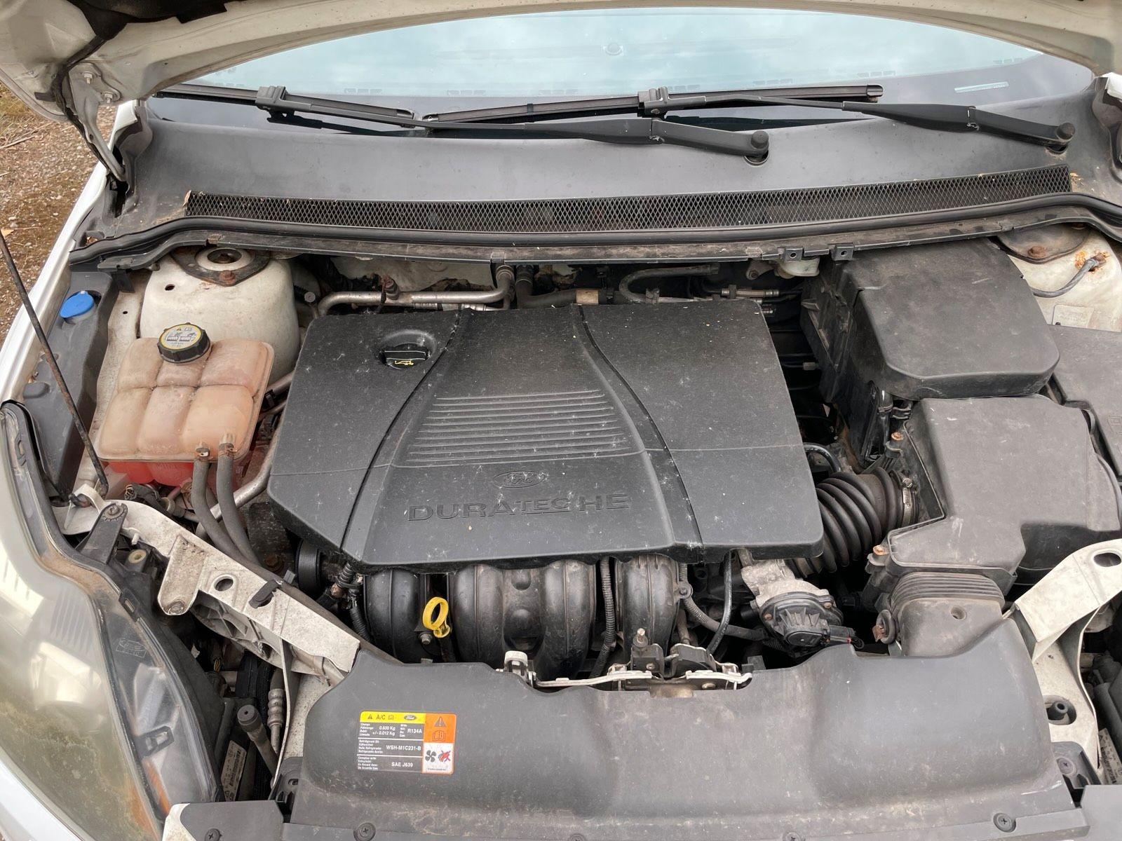 Ford Focus 2008 — photo 10