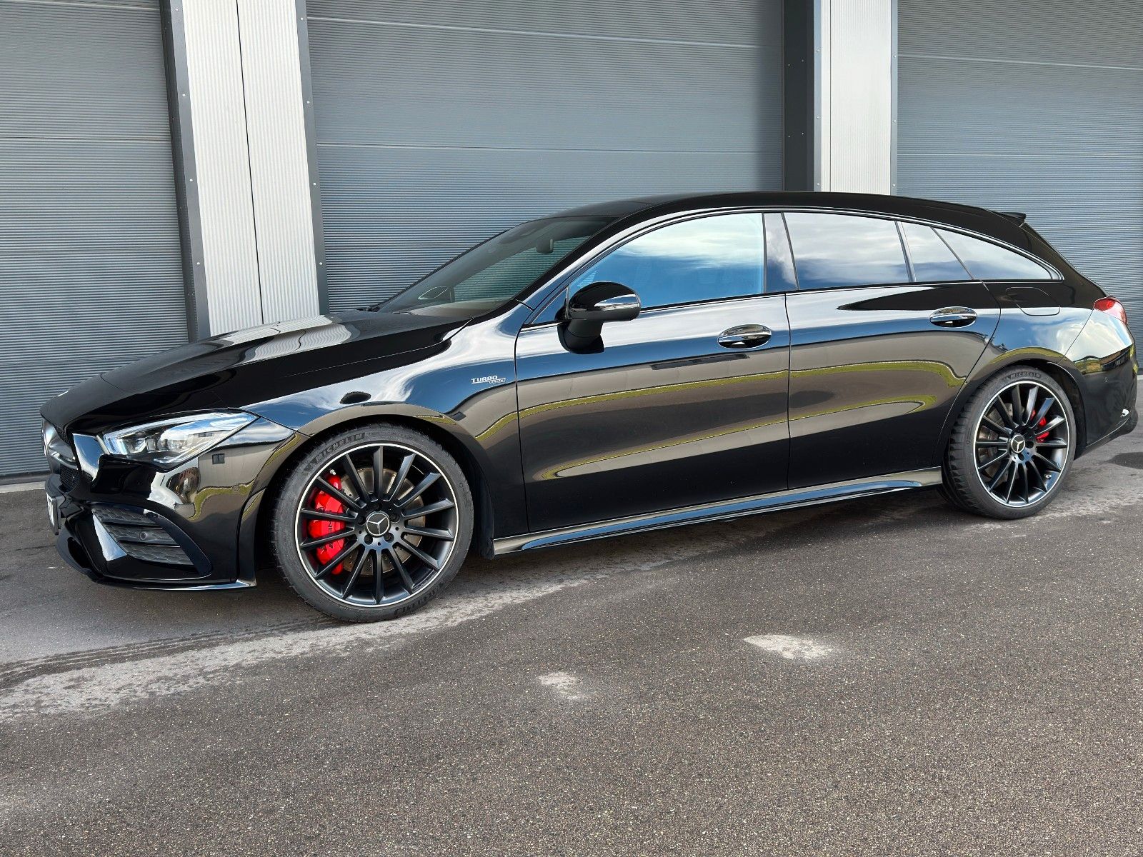 MERCEDES-BENZ CLA 35 AMG Shooting Brake MB Garantie 2027
