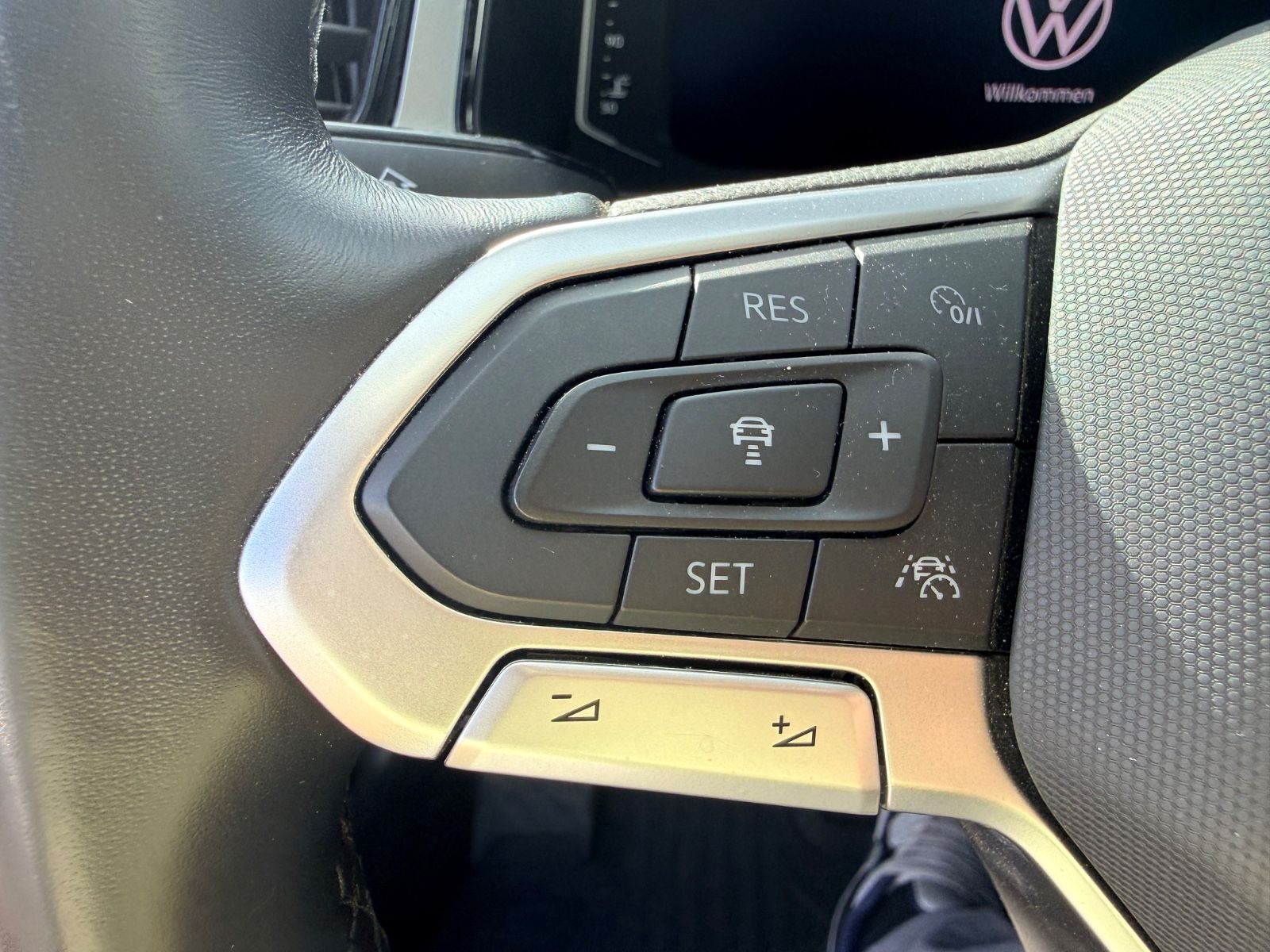 Volkswagen T-Roc Life foto 22