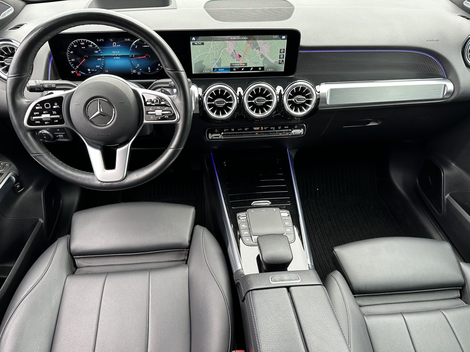 Fahrzeugabbildung Mercedes-Benz GLB 200d Progr. NAV+LED+AHK+WIDE+BURMESTER+360°