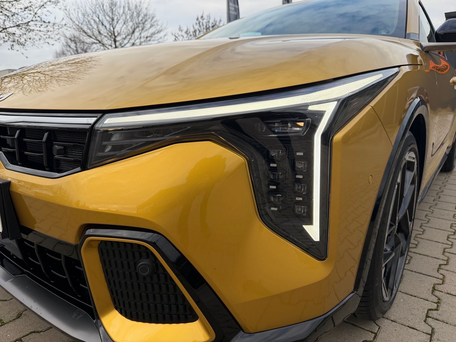 Fahrzeugabbildung Kia K4 1.6T 180 DCT GTLine DWP+ SZ SD 18