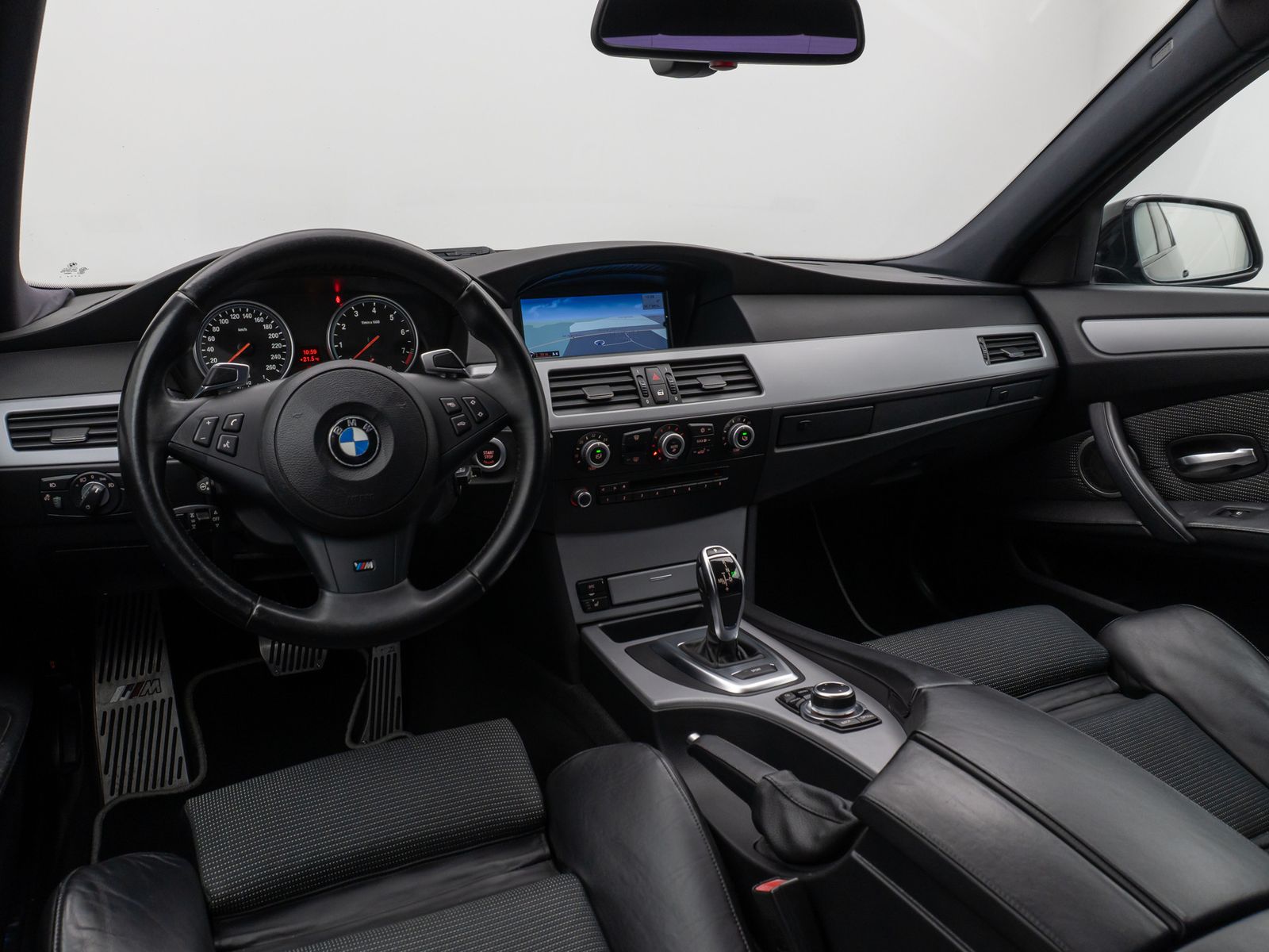 Fahrzeugabbildung BMW 530i Edition M Sport HUD SoftCl Xenon Komfort