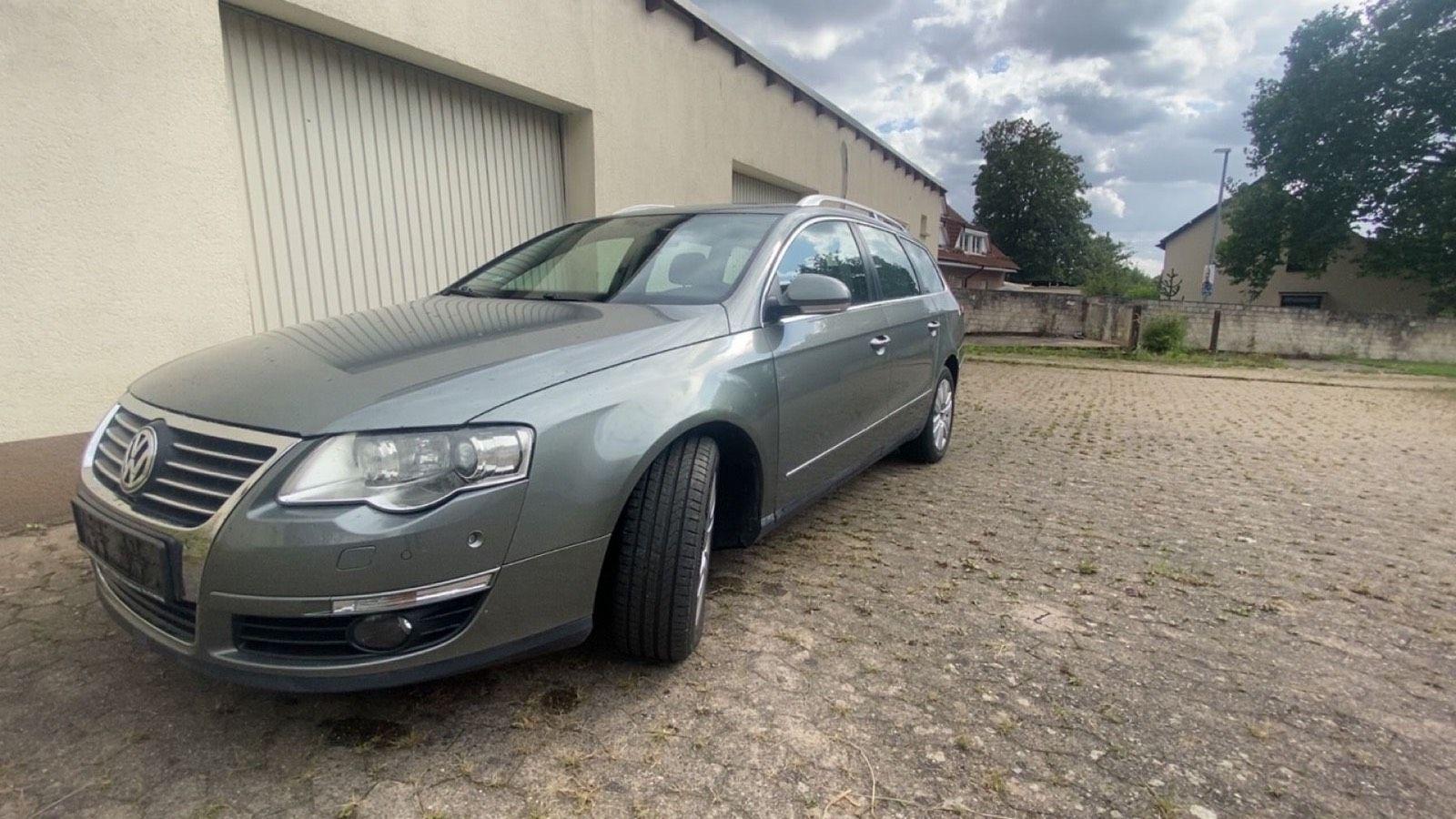 Volkswagen Passat 2008 — rear view