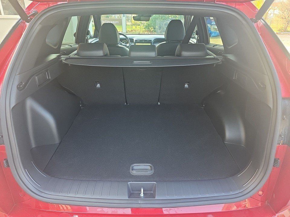 Fahrzeugabbildung Hyundai TUCSON Plug-in-Hybrid 1.6 T-GDi 265PS 6-AT 4WD N