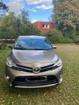 Toyota Verso Executive 1.8 Benzin 5 Sitzen - Toyota Verso: Privatanbieter