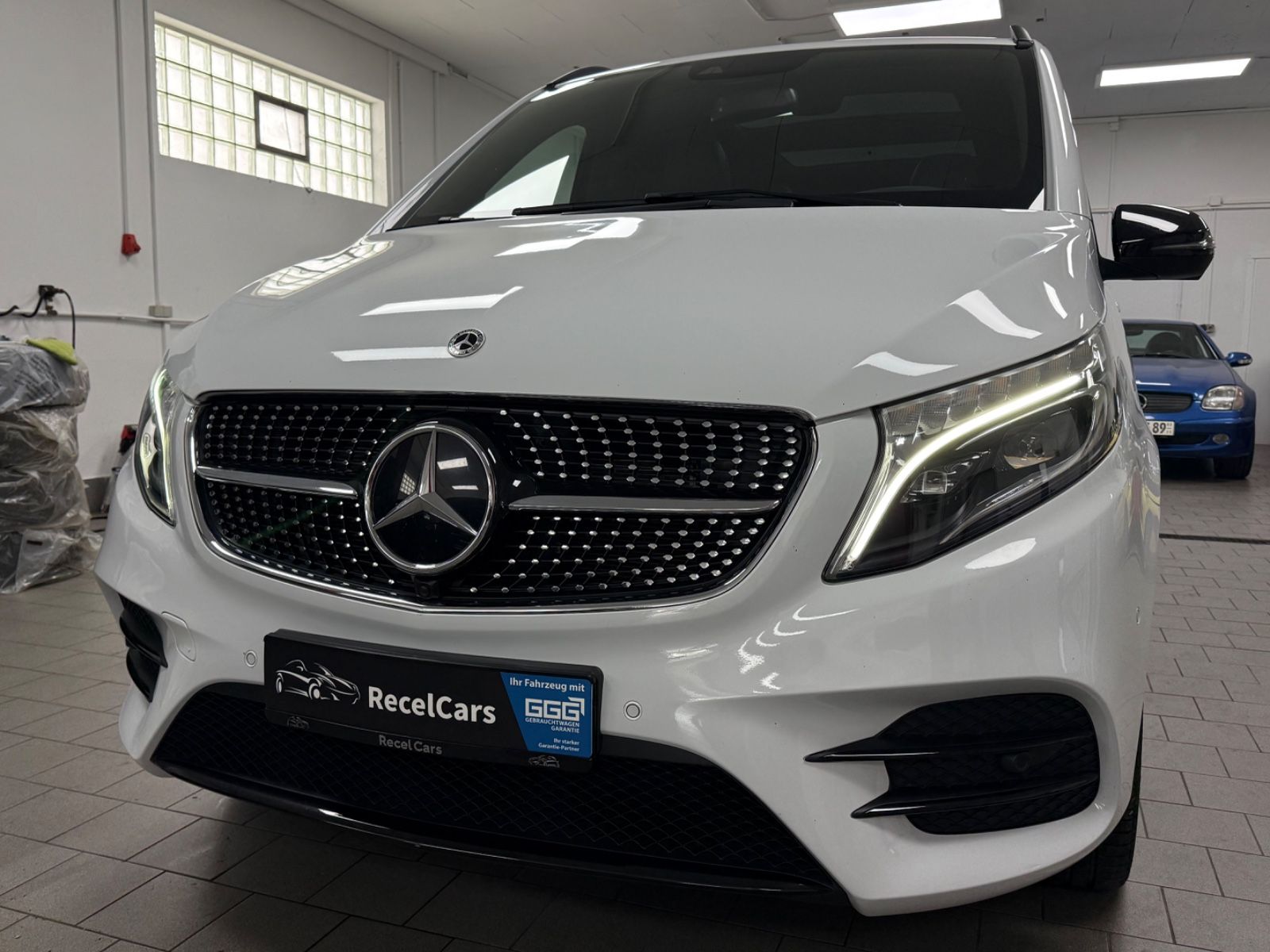MERCEDES-BENZ V 250*AMG-LINE*4-MATIC*PANO*LANG*AHK*LEDER*LED*