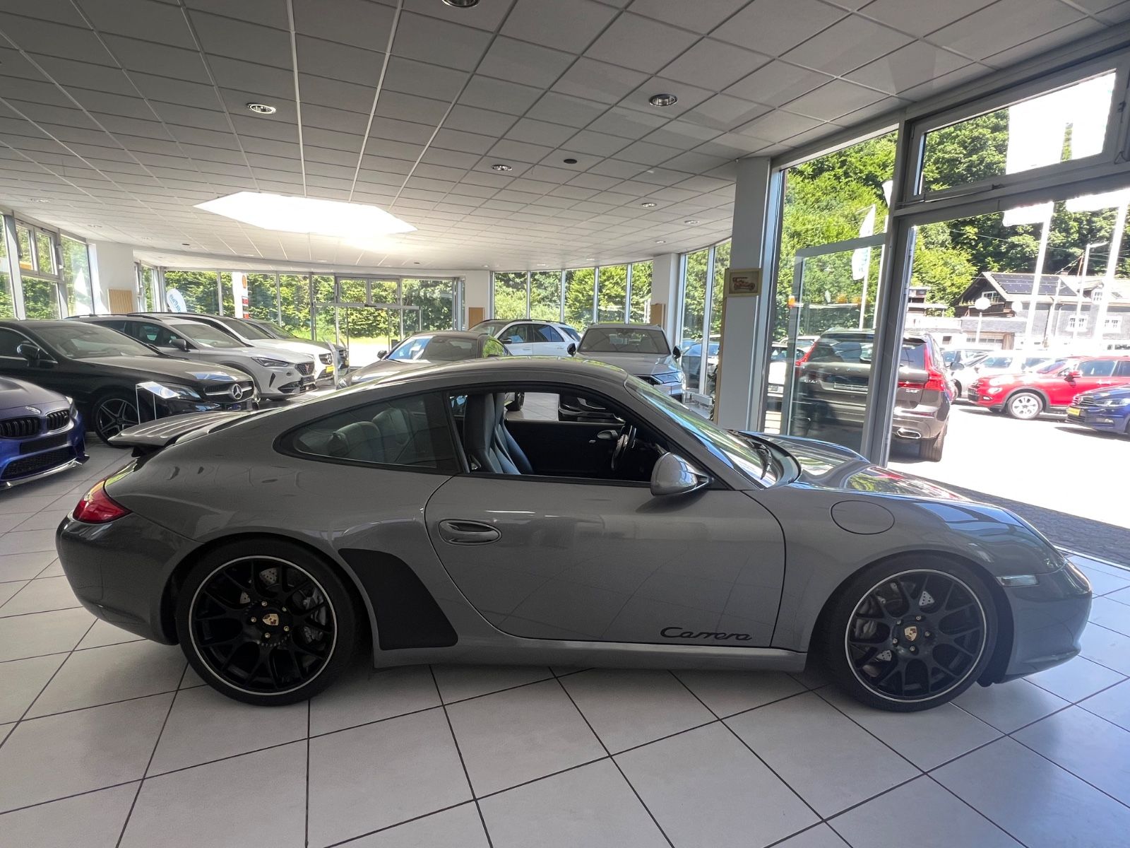 Fahrzeugabbildung Porsche 911 Carrera Coupe