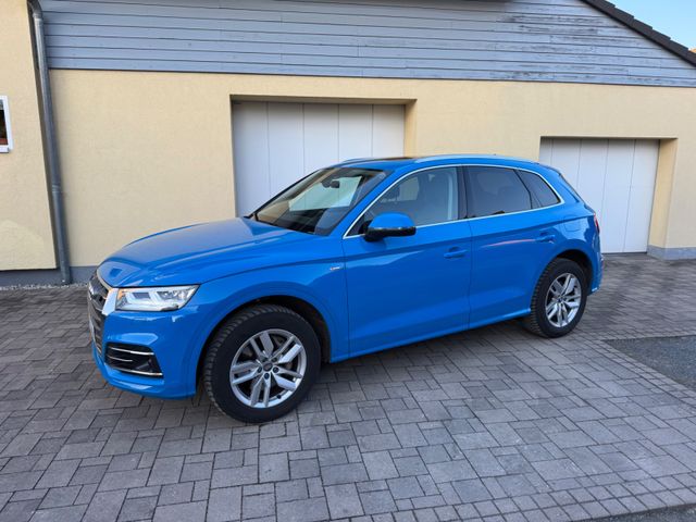 AUDI Q5 50 TFSI e S tronic quattro -