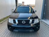 Nissan Navara  Pickup Double Cab LE V6  4X... - Nissan Navara: V6