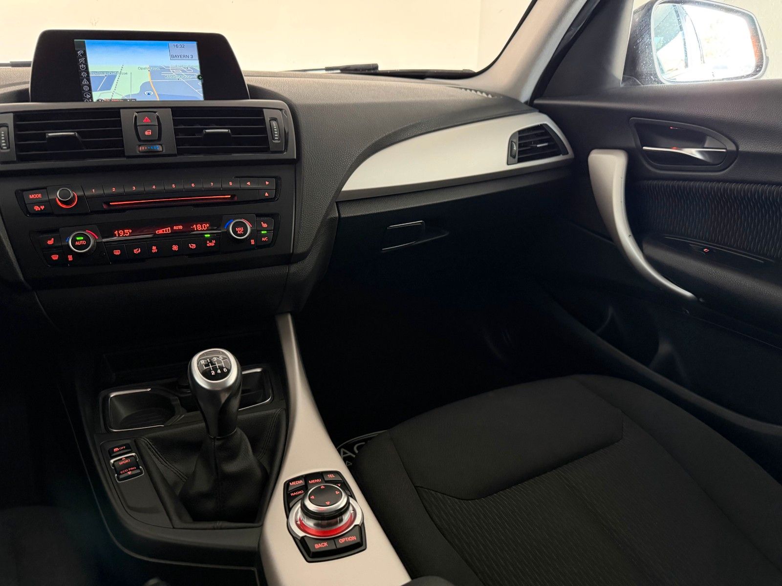 Fahrzeugabbildung BMW 116 d Efficient Dynamics Edition/NAVI/SHZ/KLIMA