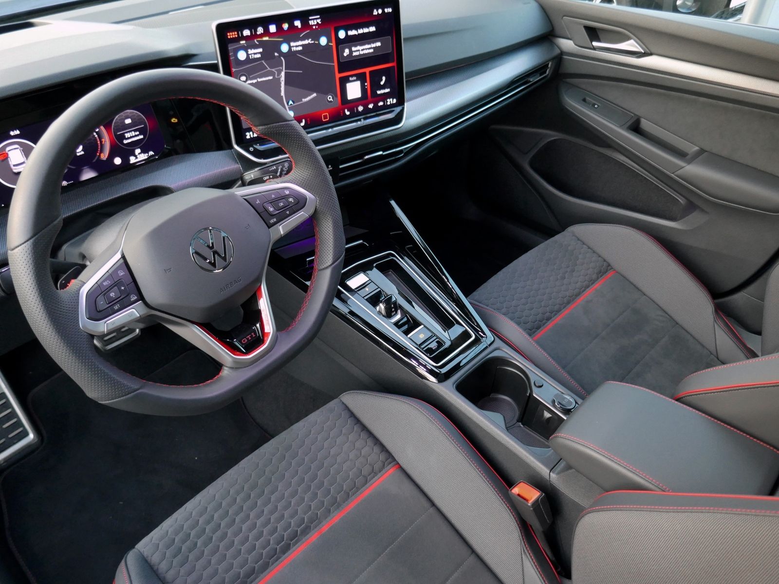 Fahrzeugabbildung Volkswagen Golf GTI Clubsport 2.0 TSI DSG | LED RFK ACC