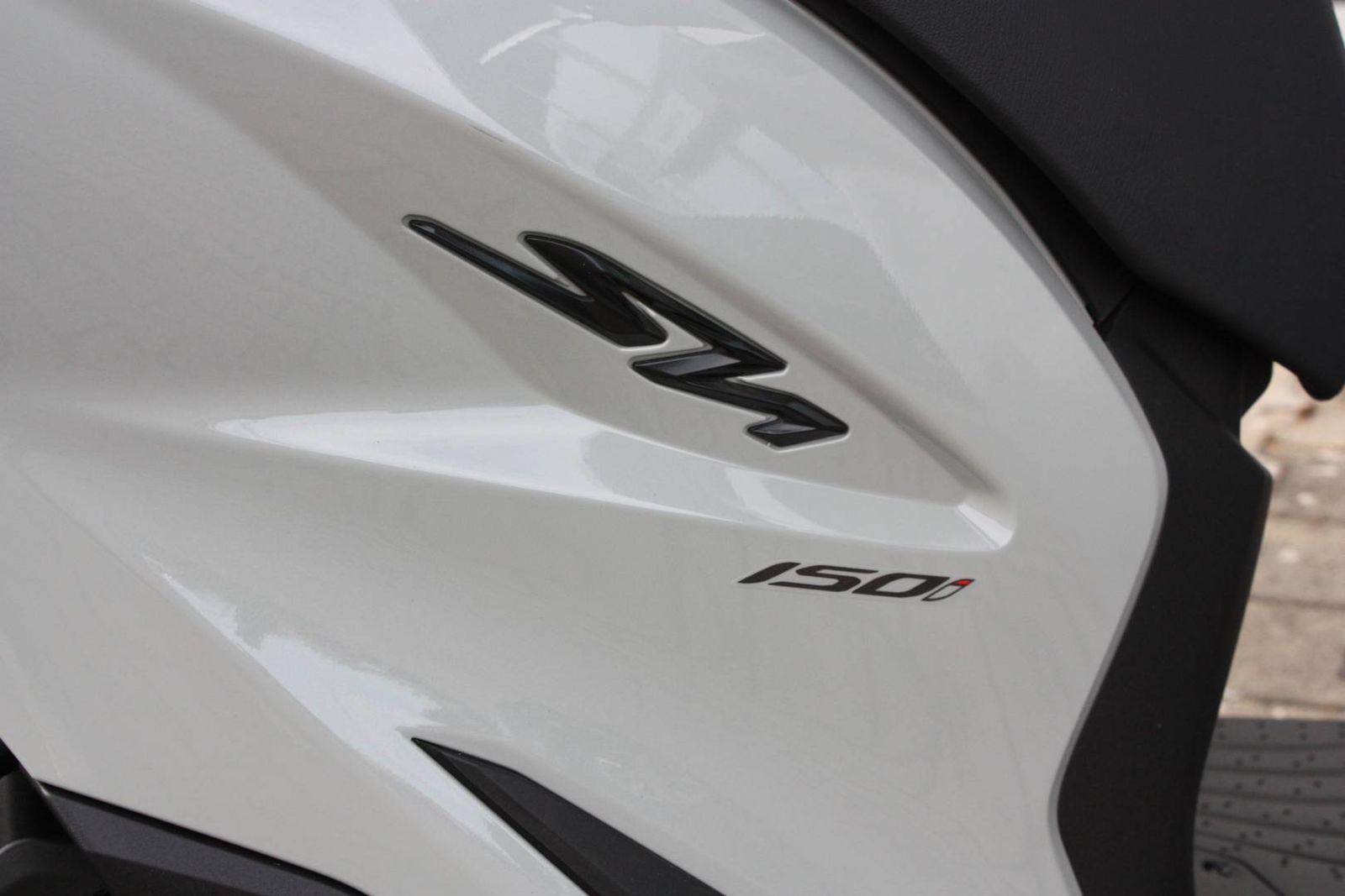 Fahrzeugabbildung Honda SH 150 i mit Smart Top Case bis 6 Jahre Garantie