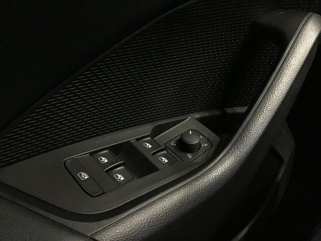 Fahrzeugabbildung Skoda Octavia Style 1.5 TSI Combi DSG/Navi/LED/DAB/SHZ