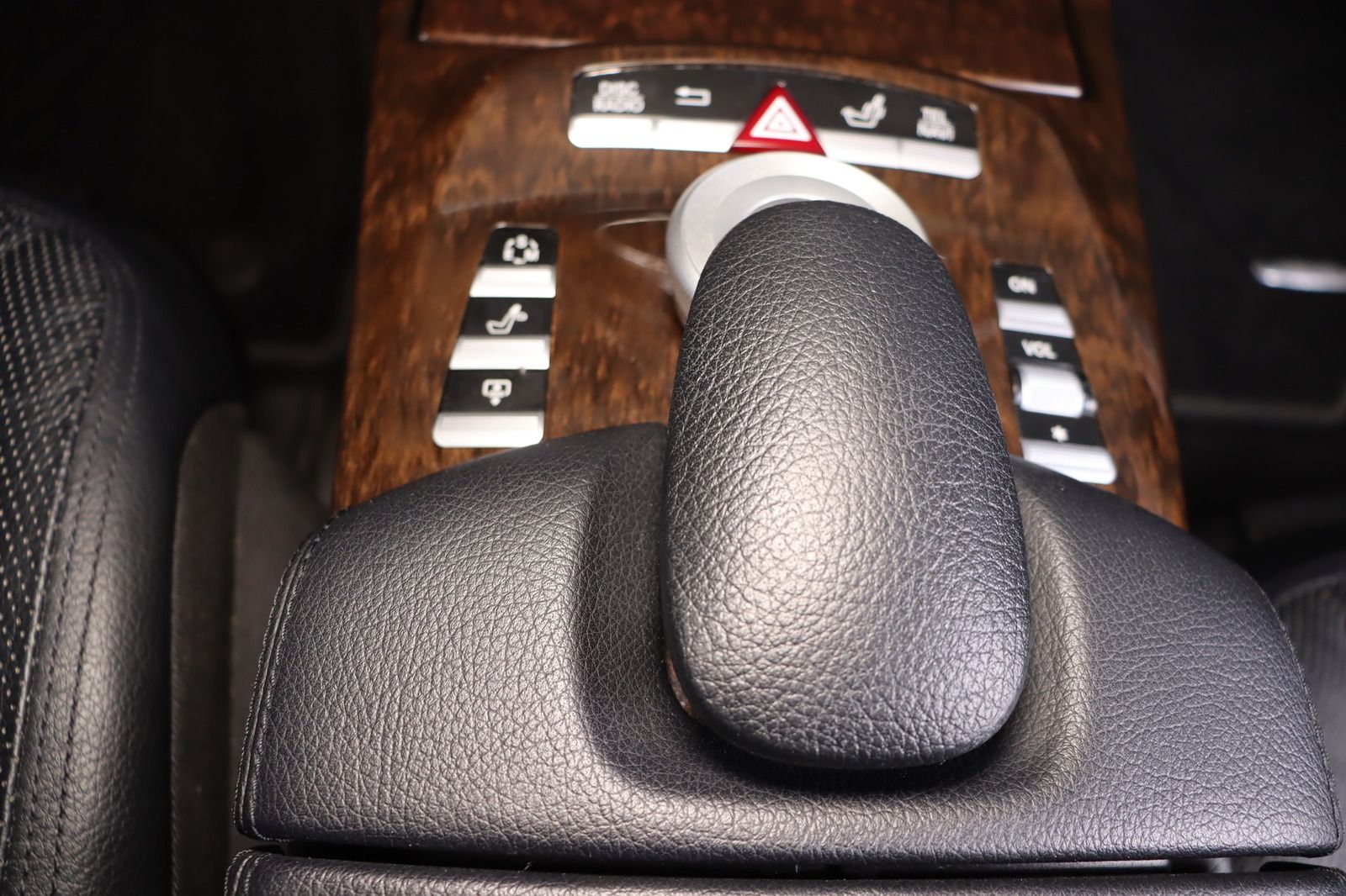 Fahrzeugabbildung Mercedes-Benz S 350 BlueTEC 4MATIC  * DIS * Nachtsicht * AHK
