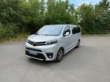 Toyota Proace Verso L2 5-türig 2.0 D-4D - Toyota Verso: 2.0