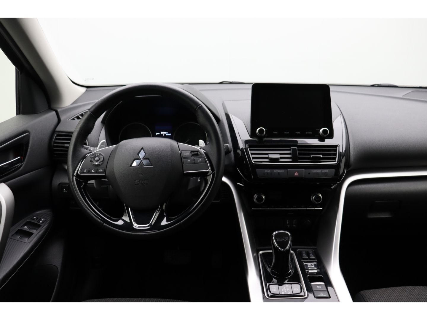Fahrzeugabbildung Mitsubishi Eclipse Cross Basis Hybrid 4WD SHZ Rückfahrkam