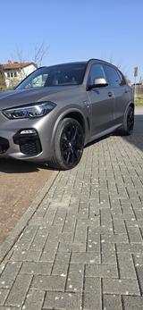 BMW X5 xDrive45e - - BMW X5 mit Hybrid-Antrieb: Weiß