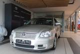 Toyota Avensis 2.0  Sol Liftback - Toyota Avensis: Liftback
