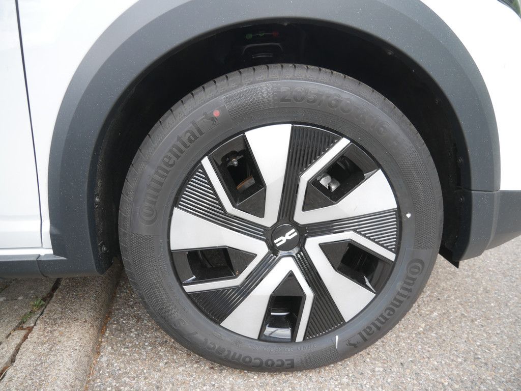 Fahrzeugabbildung Dacia Sandero Stepway Expression TCe 110