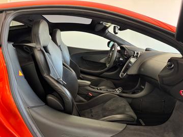 2016 Mclaren 570GT — миниатюра 16