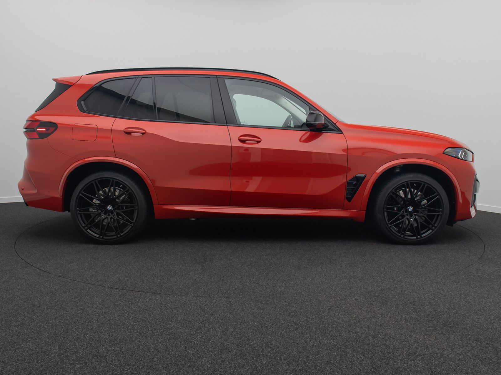 Fahrzeugabbildung BMW X5 M Competition Sky Lounge B&W Massage MegaVoll