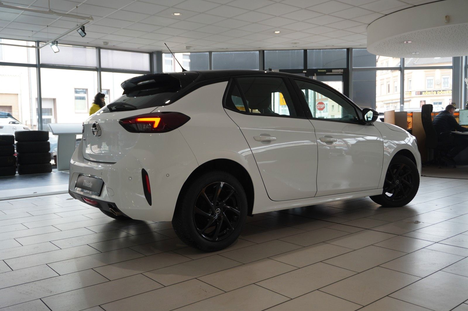 Fahrzeugabbildung Opel Corsa 1.2T GS SPORT NAVI/LED/SPORT/VIRT./SH/DAB+