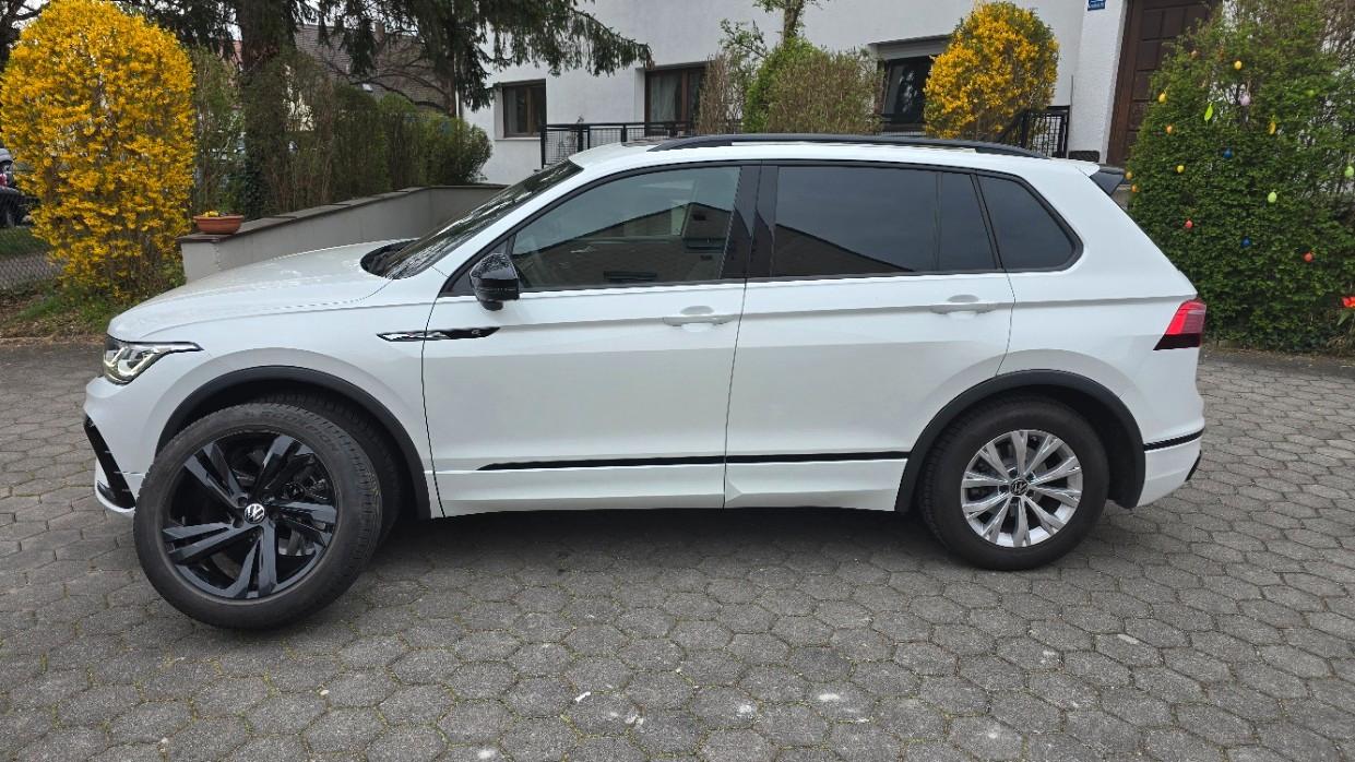 Volkswagen Tiguan R Line BLACK/PANO/LEDER/HUD/MEM/CAM