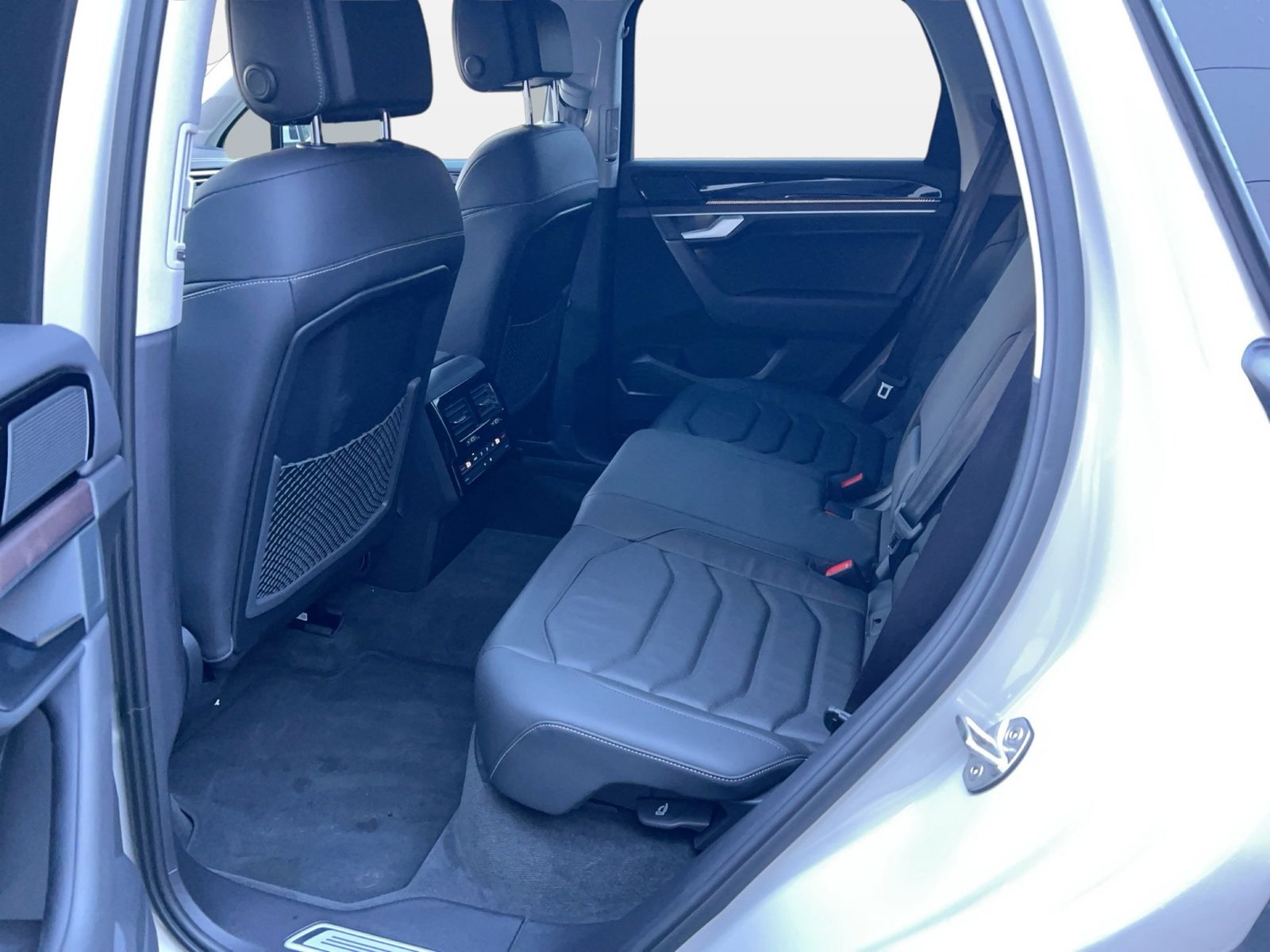 Volkswagen Touareg - Bild 11