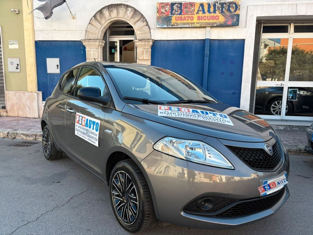 Image of Lancia Ypsilon