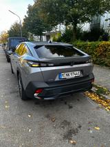 Peugeot 408 Plug-In Hybrid 133 e-EAT8 Allure Allure - Peugeot 408 Allure mit Hybrid-Antrieb (Benzin/Elektro)
