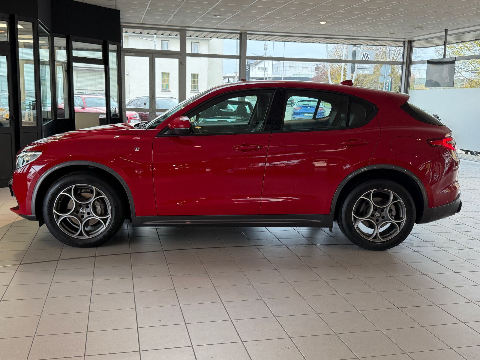 Fahrzeugabbildung Alfa Romeo Stelvio Ti Q4/MEMORY/ACC/NAVI/KAMERA/SHZ/KLIMA