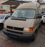 Volkswagen T4 California Carthago Malibu Euro 5 - Volkswagen grün