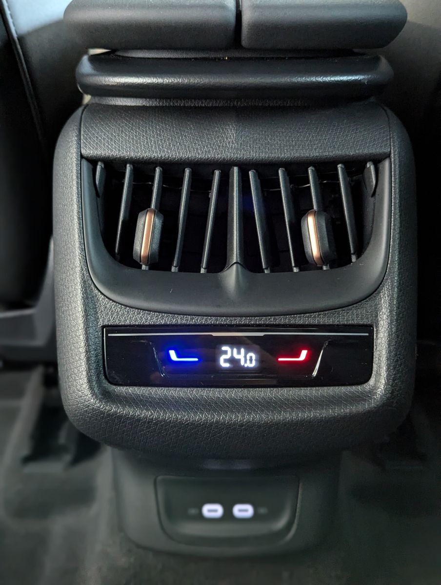 CUPRA Tavascan 210 kW Endura Drive-Pack 82kwh Navi-15" - Image 22