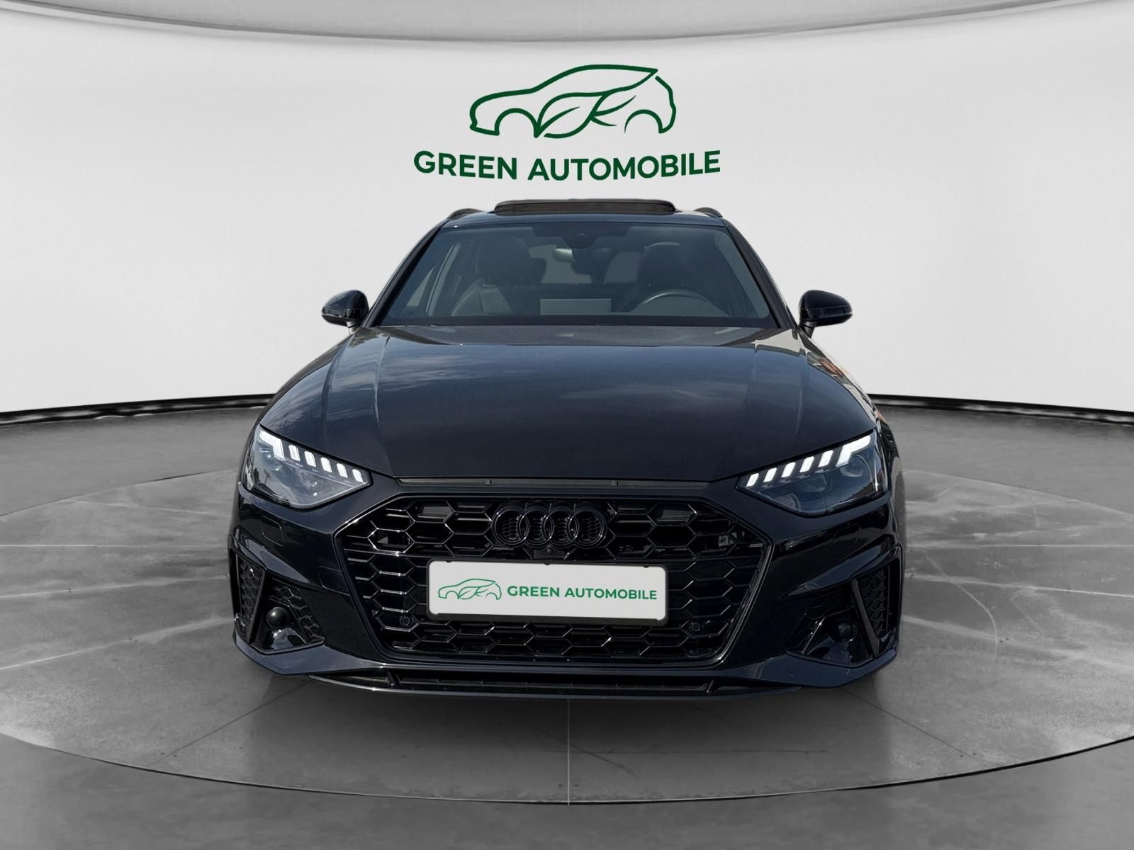 Audi A4 Avant 40 TFSI S line Competition Pano AHK Na foto 3