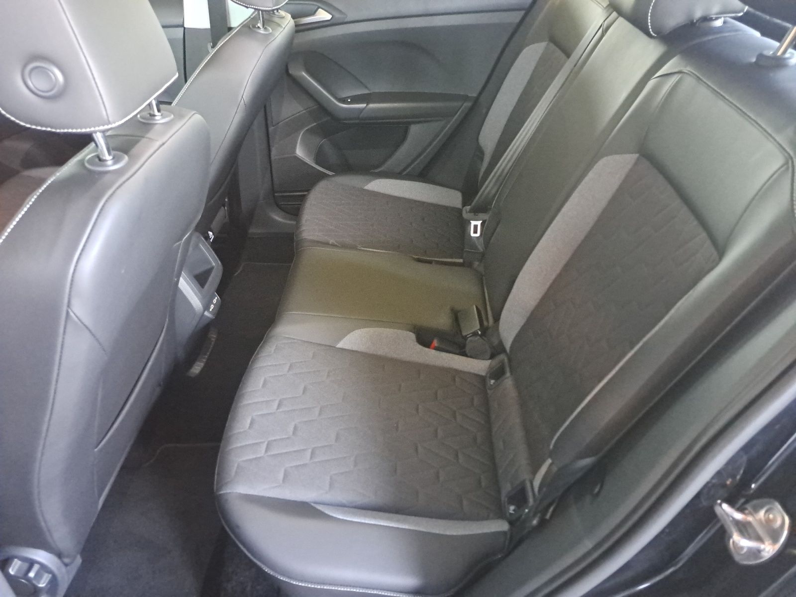 Volkswagen T-Cross - Bild 14