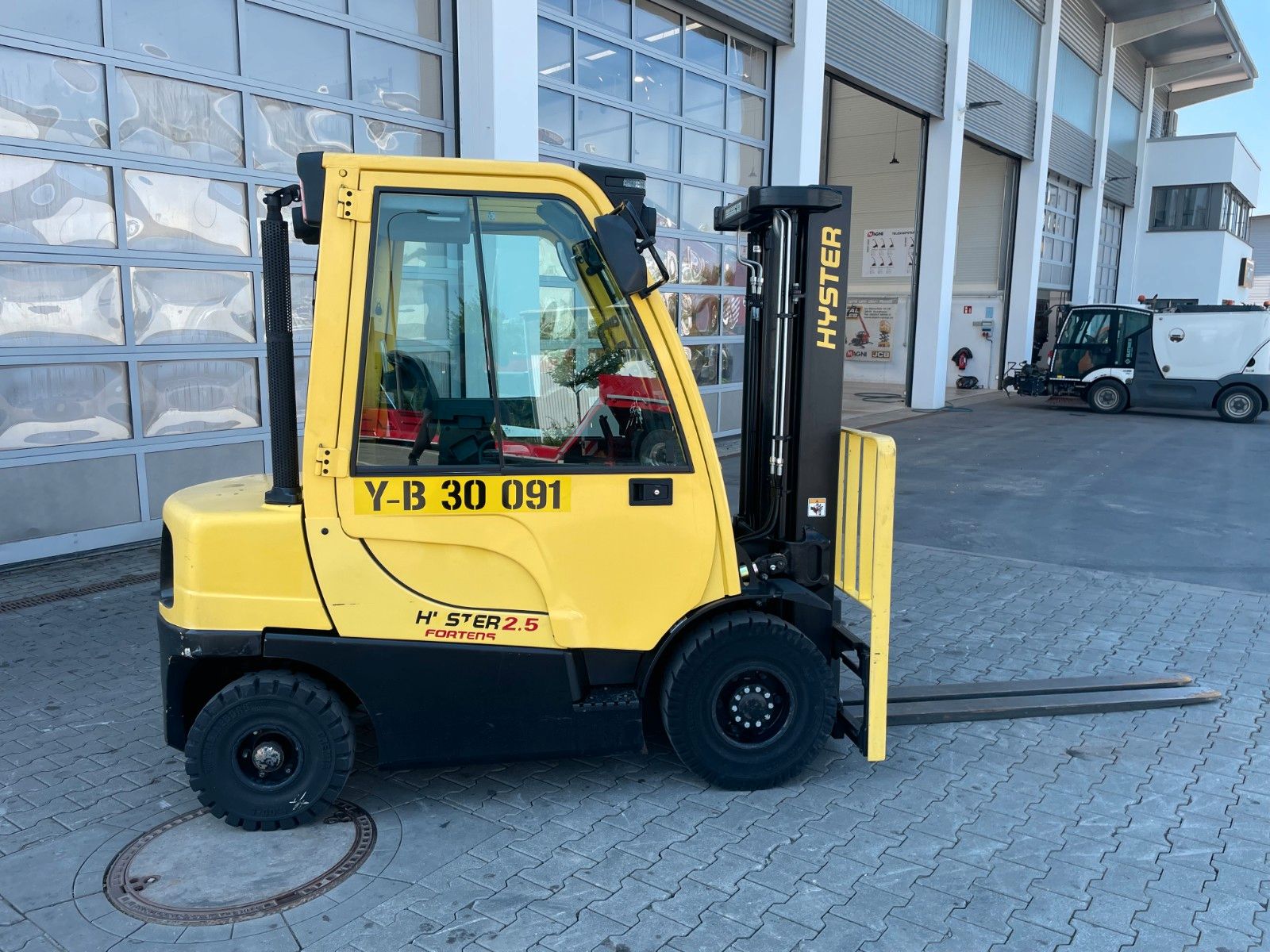 Fahrzeugabbildung Hyster H2.5FT / Duplex 3,3m / nur 1.163h