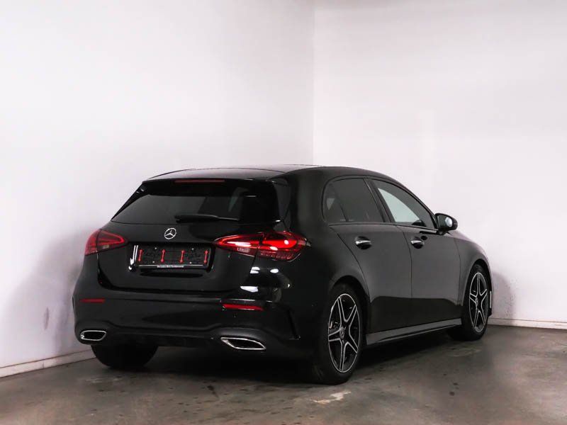 Fahrzeugabbildung Mercedes-Benz A 200 AMG Premium*Pano*Distro*Totwink*Multibeam*