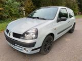 Renault Clio 1.2 16V Authentique Authentique - Renault Clio aus 2002: 1.2