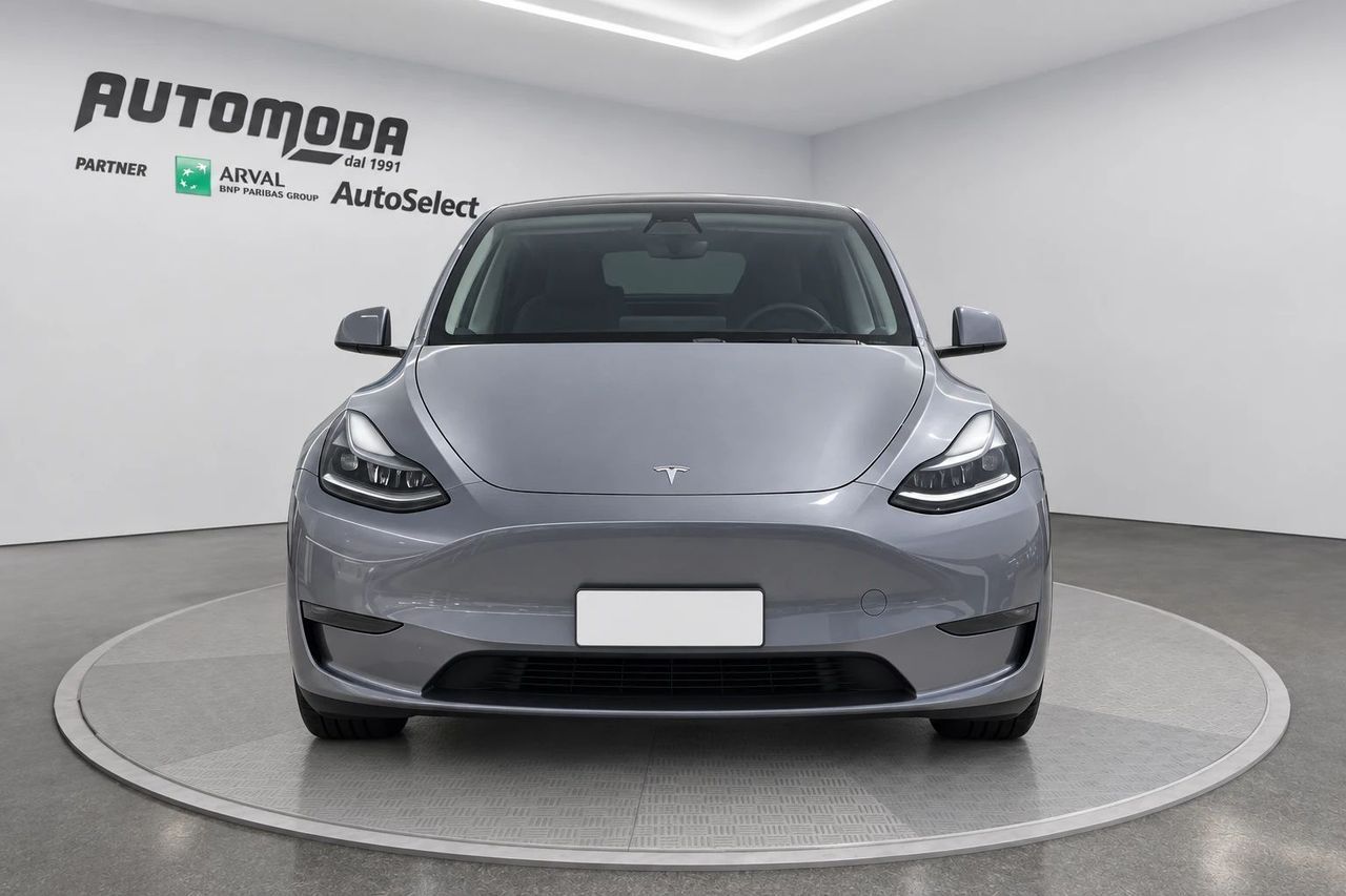 Tesla Model Y Performance Dual Motor 4WD imagem 2