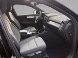 Volvo XC40 B3 Core Automatik LED - Volvo XC40 aus 2025