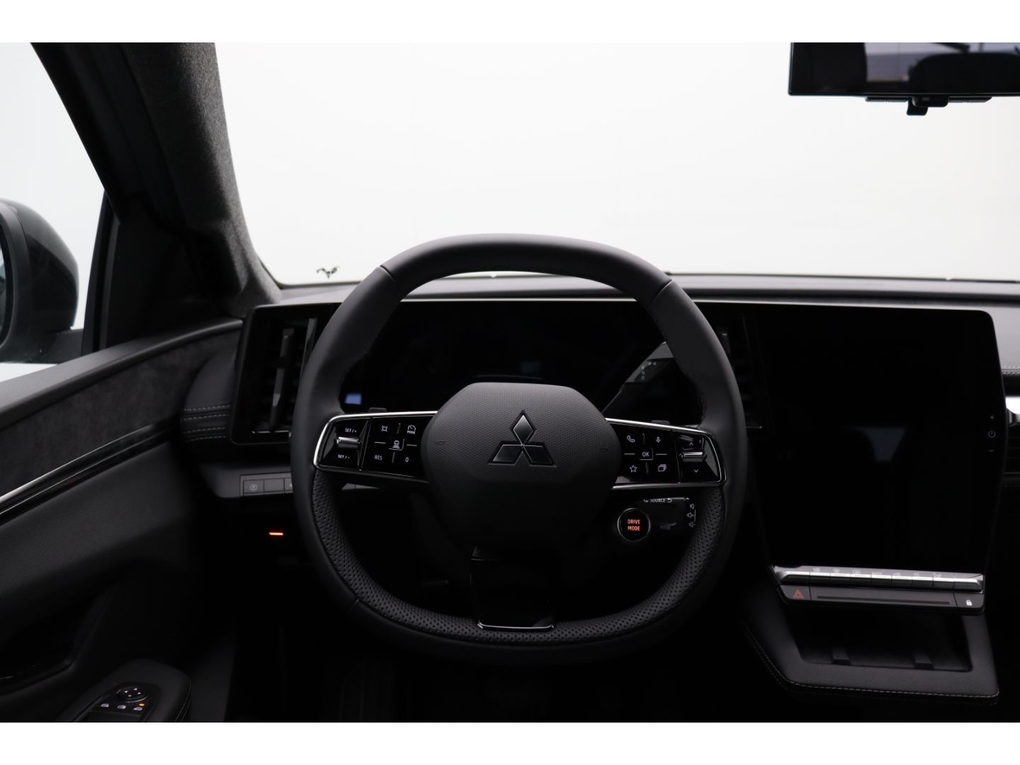 Fahrzeugabbildung Mitsubishi Eclipse Cross Diamant Top 11 KW ACC Totwinkelass