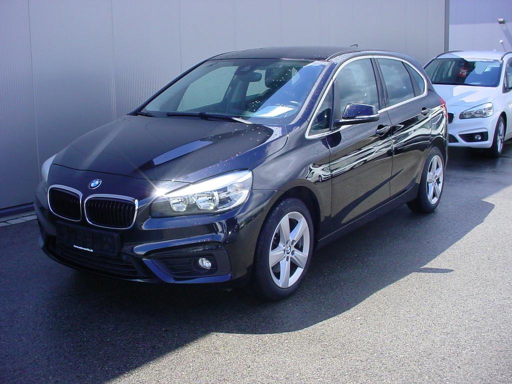 BMW 220i Active Tourer *PDC*CD*Navi*AHK*