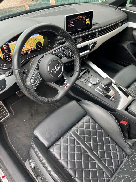Image of Audi A4