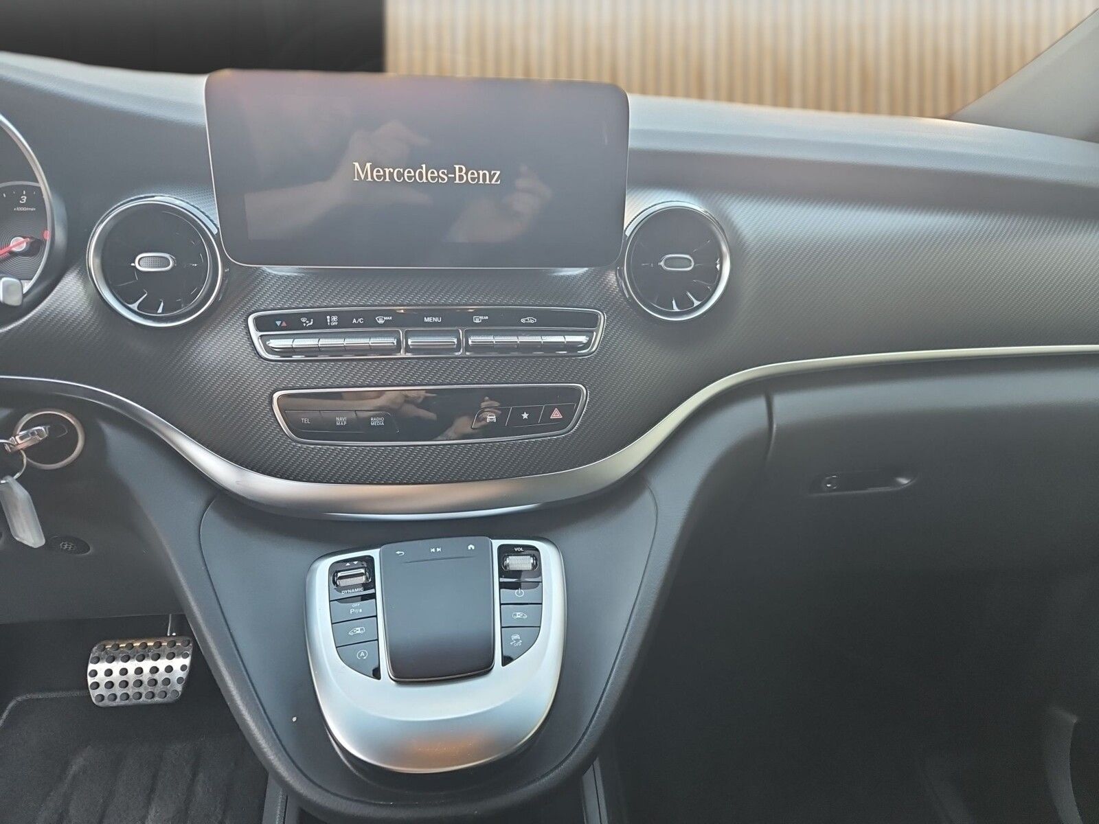 Fahrzeugabbildung Pössl Vanstar V 300 d Navi, Camp-Box, RK