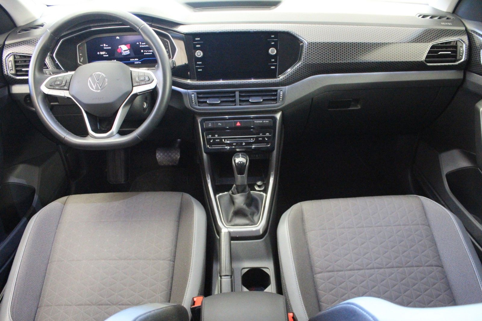 Fahrzeugabbildung Volkswagen T-Cross 1.0 TSI DSG *Sitzhzg*Kamera*AHK