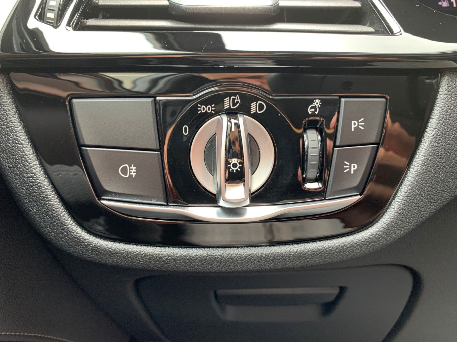 BMW 520i M-Sport Limousine LED+HiFi+DrivAssist+LEDER foto 25