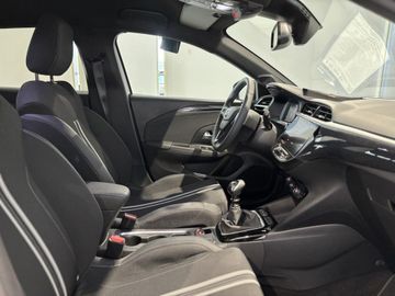 Fotografie 5 des Opel Corsa 1.2 Direct Injection Turbo GS