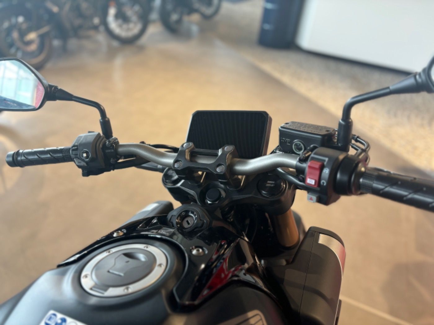 Fahrzeugabbildung Honda CB 650 R E-Clutch 6 Jahre Garantie NEU!