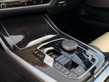 BMW X7 - 11